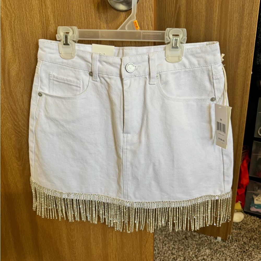 BLANKNYC NWT. white jean skirt with rhinestone fringe.